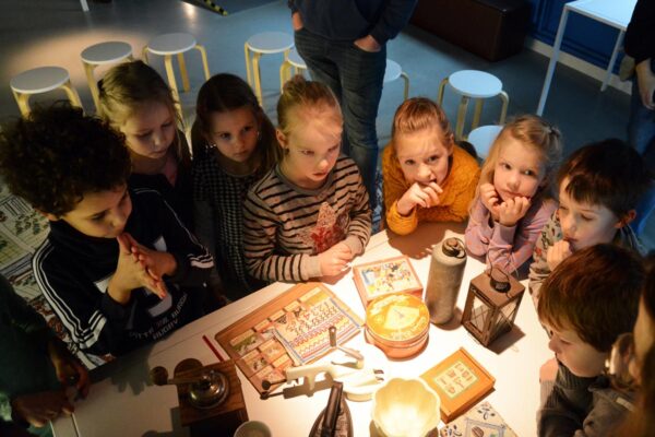 Schoolbezoek aan Museum Flehite